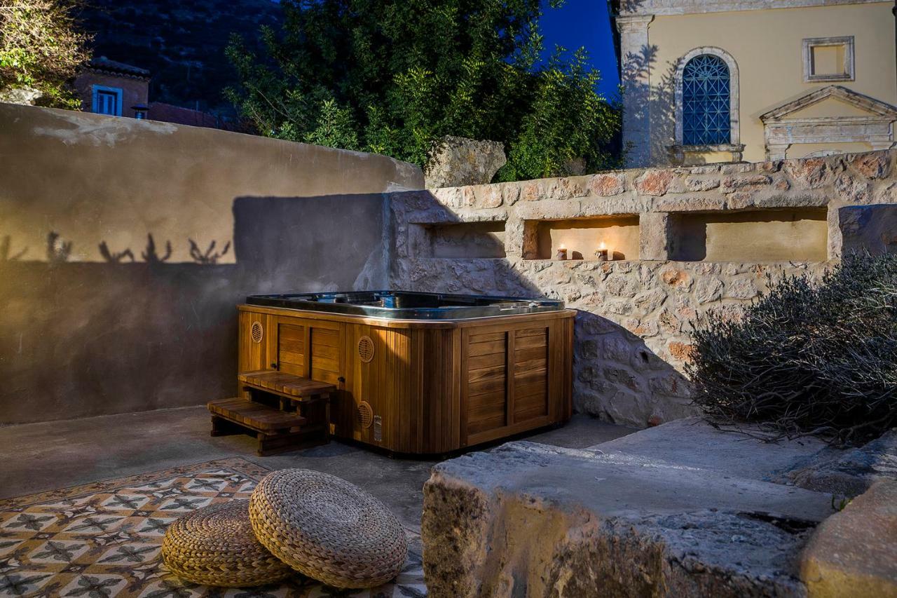 Villa Daniela - Saint Nikolas Retreat Faraklata エクステリア 写真